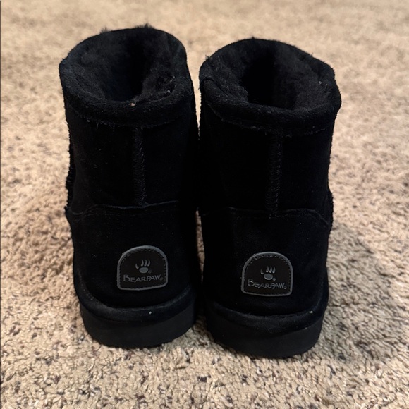 BearPaw Alyssa Women's Black Boots - Picture 2 of 7